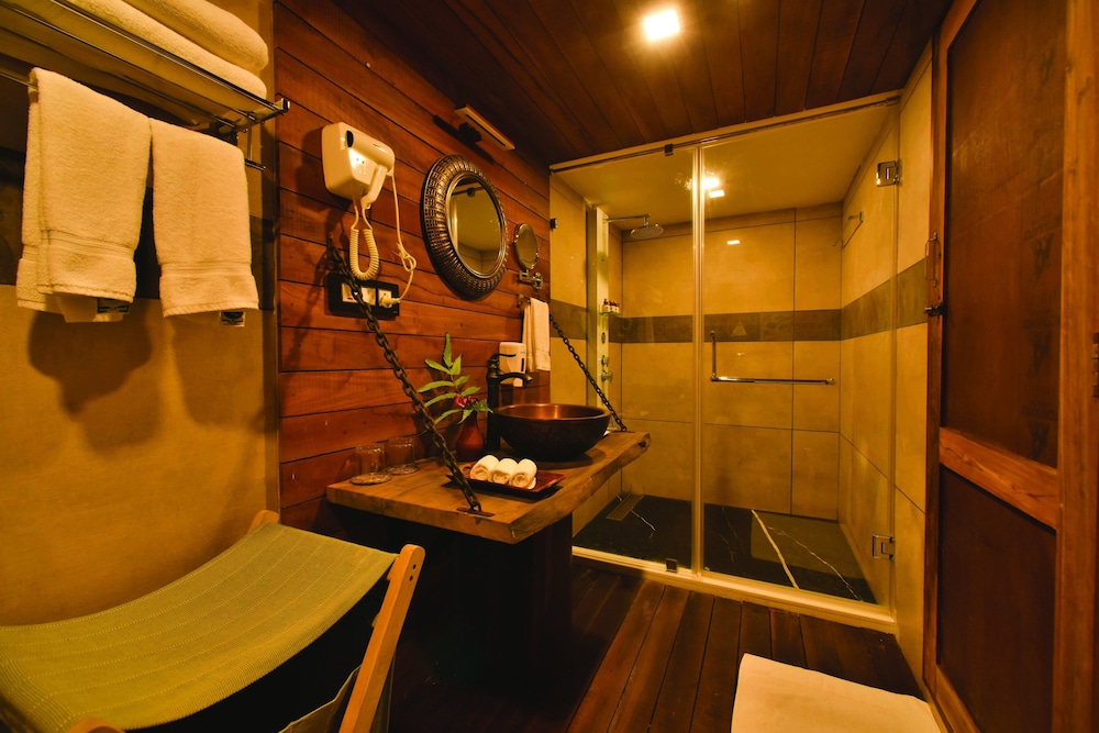 Wild Planet Jungle Resort 50/50