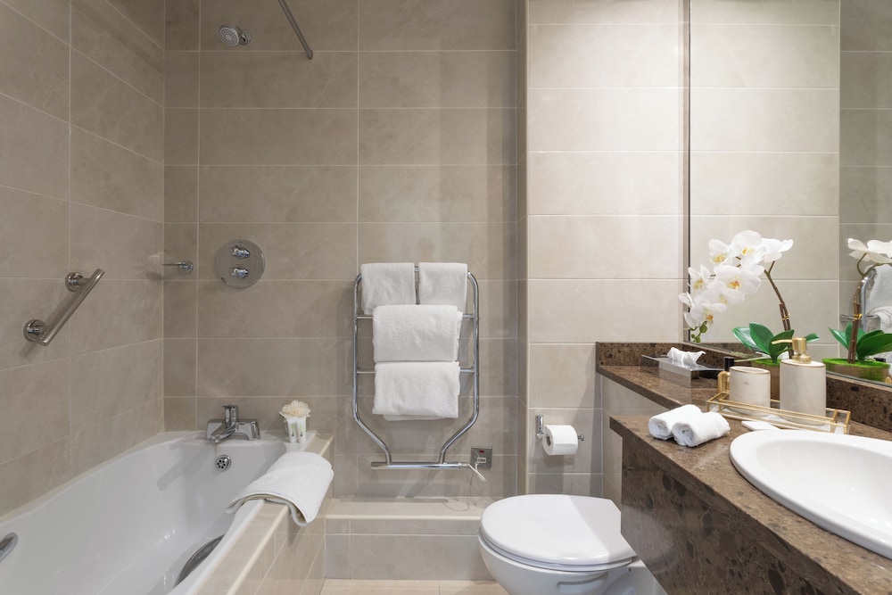 غرفة قياسية بسرير مزدوج، Ardilaun Hotel & Leisure Centre 7/7