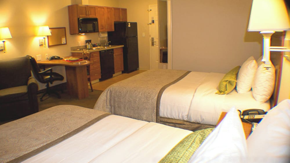Candlewood Suites Jacksonville 31/72