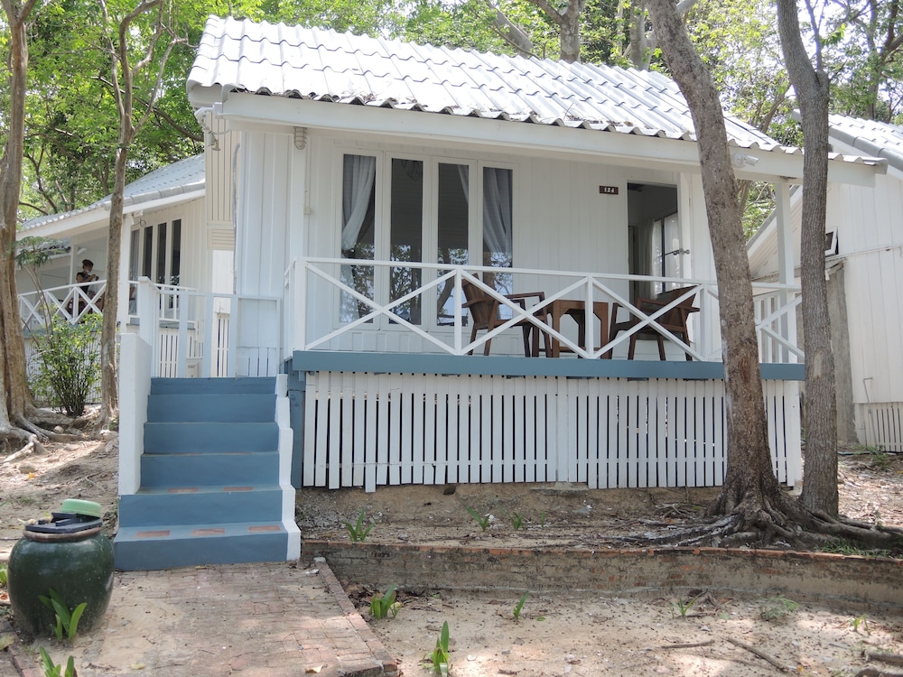 The C Samet Beach Resort 8/78