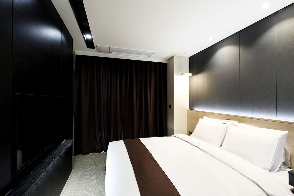 Gloucester Hotel Kintex 23/61