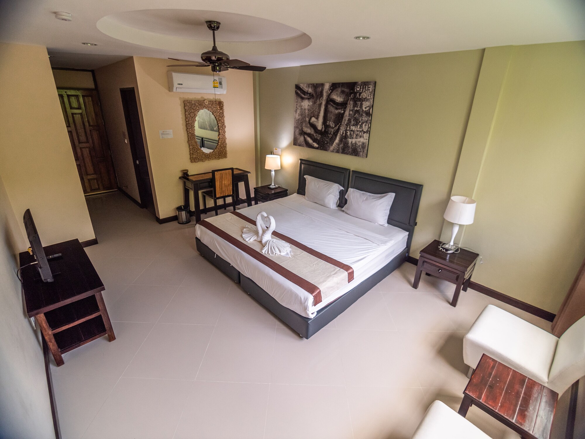 DELUXE, SEA VIEW, BALCONY