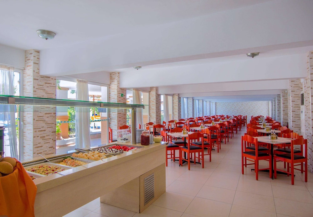 Lito Hotel 52/66