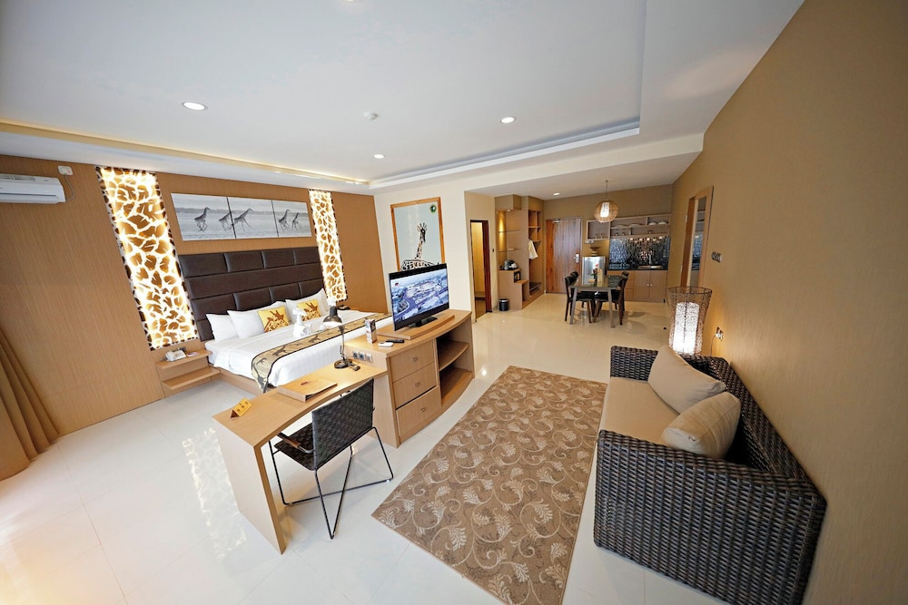 Royal Safari Garden Resort & Convention 52/67