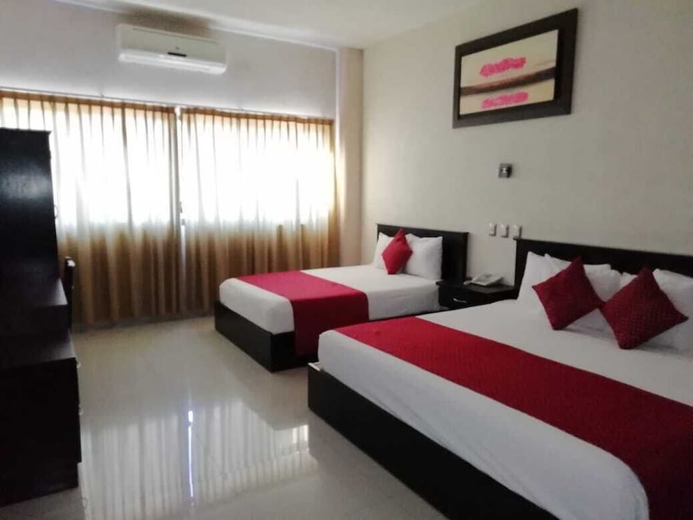 Hotel Madrid Tuxtla 14/50