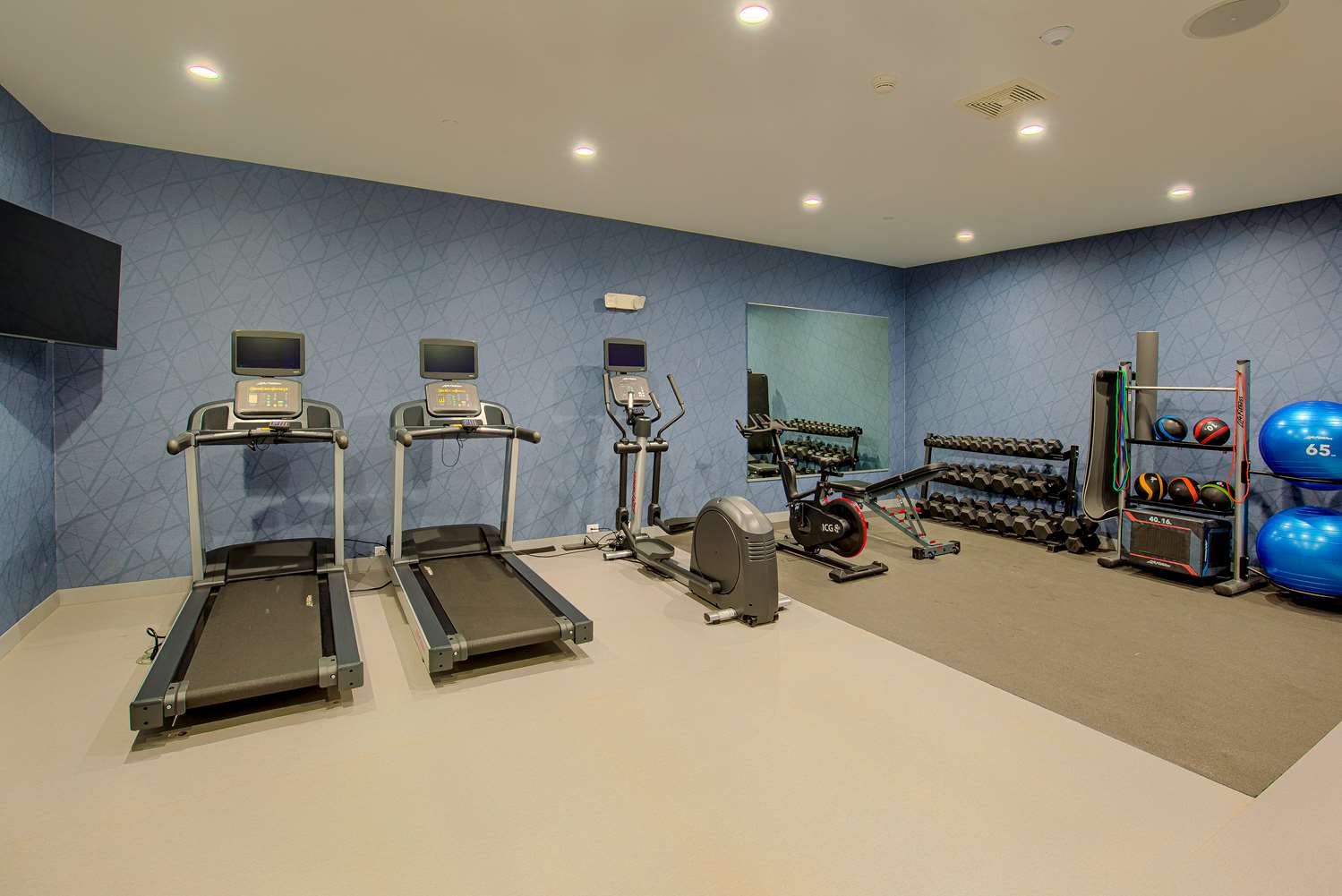 Homewood Suites by Hilton South Bend Notre Dame Area 12/16