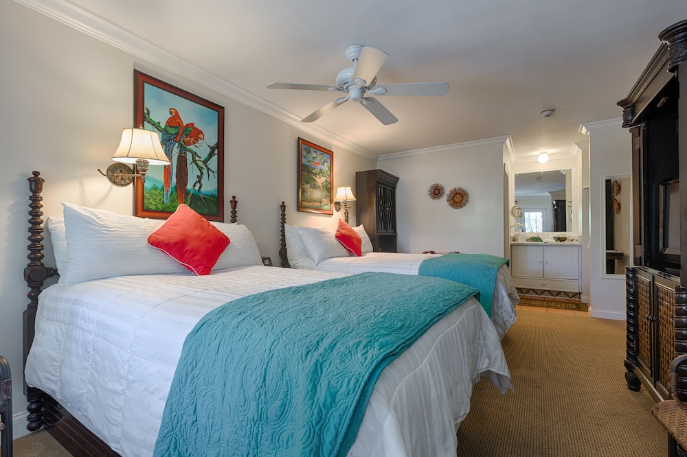 The Caribbean Court Boutique Hotel 14/83