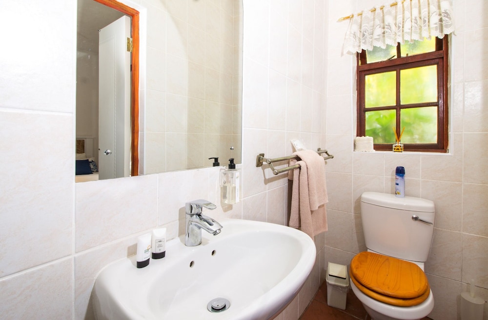 Storms River Guest Lodge 41/49