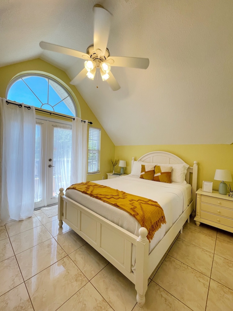 Shangri-La Bed & Breakfast 16/50