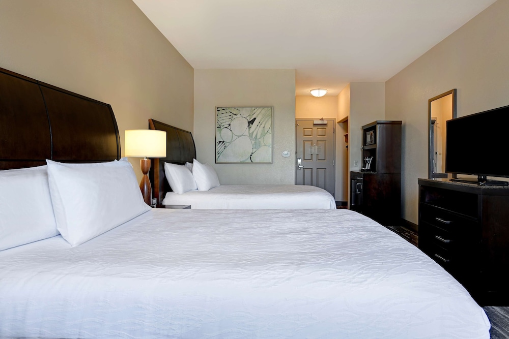 Hilton Garden Inn San Bernardino 12/57