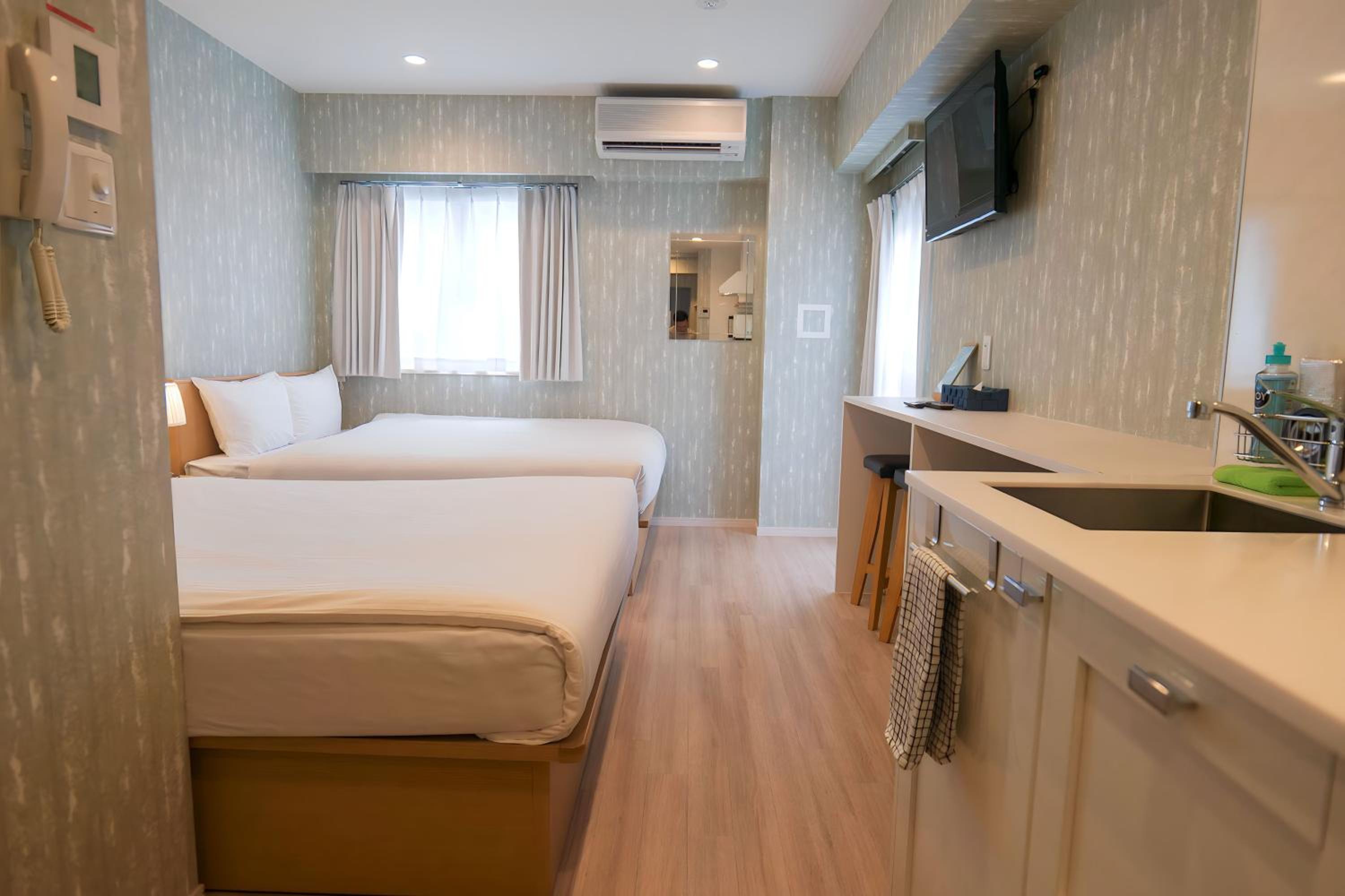 Deluxe, 2 Double Beds