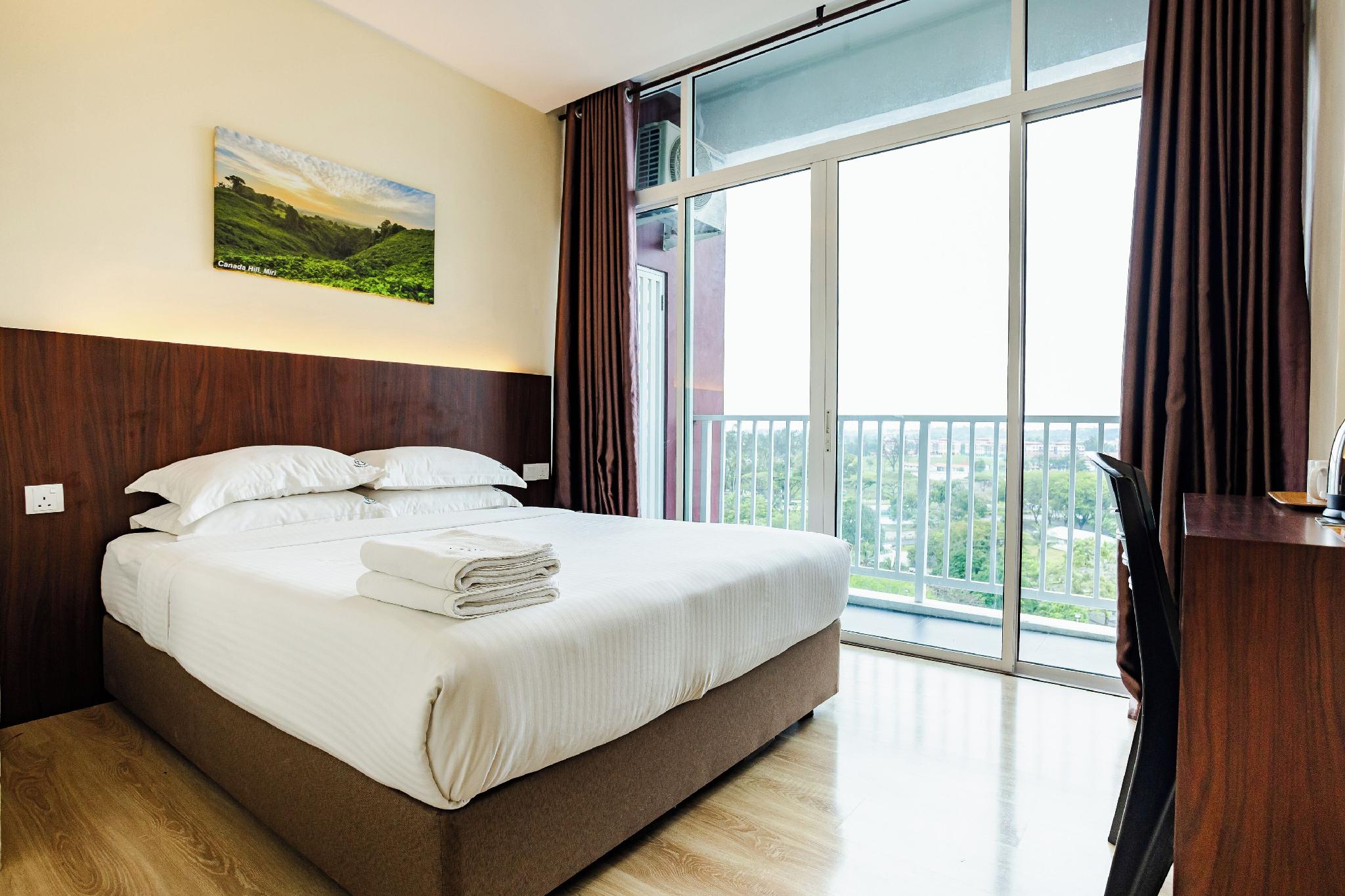 Emart Hotel (Riam) Sdn Bhd 24/50