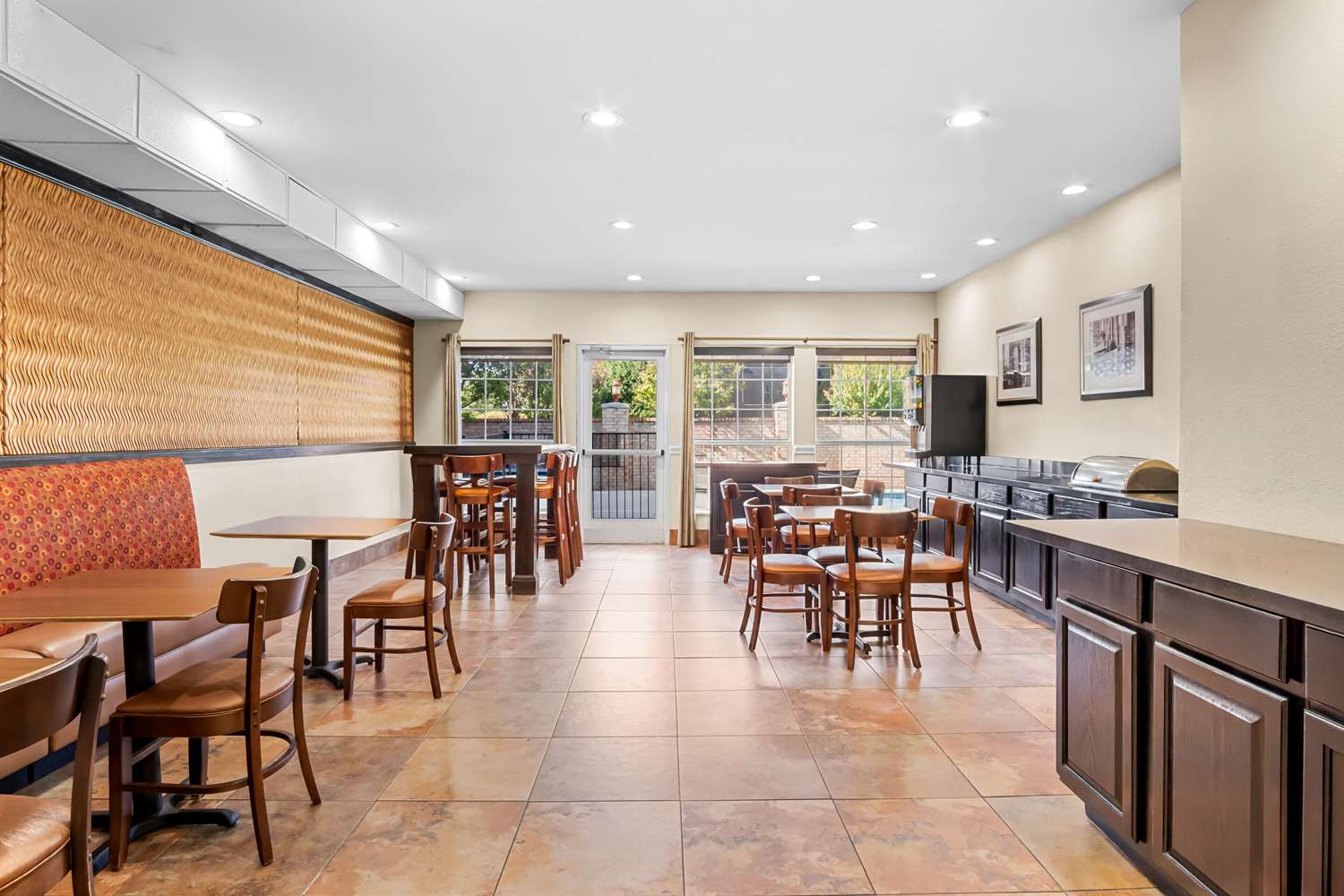 MainStay Suites Addison Dallas 11/17