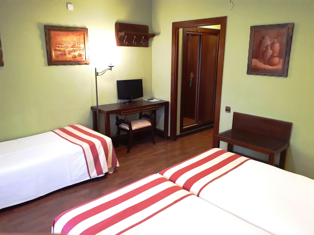 Hotel Urogallo (ex Husa) 9/46