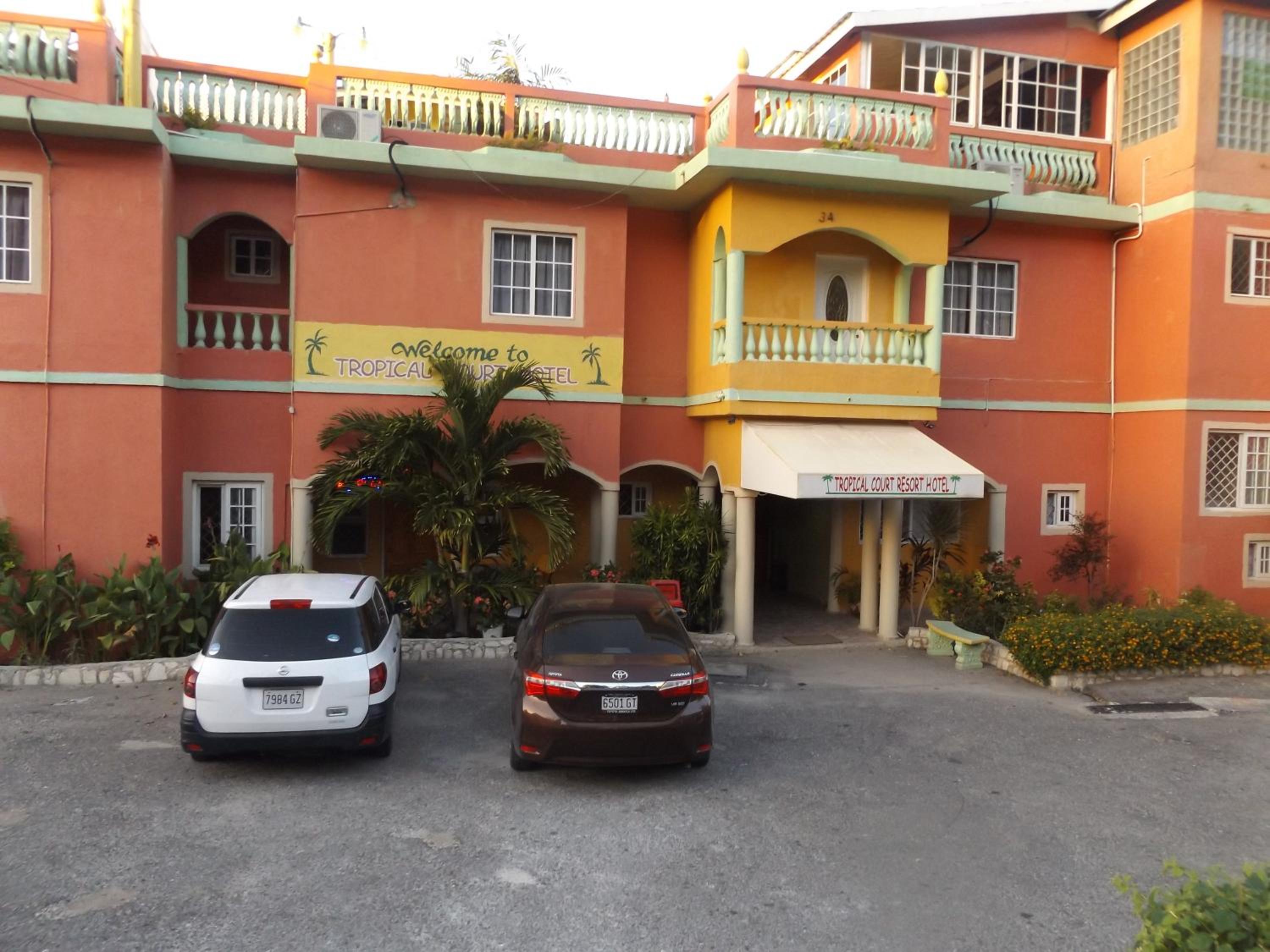 Tropical Court Hotel 16/20
