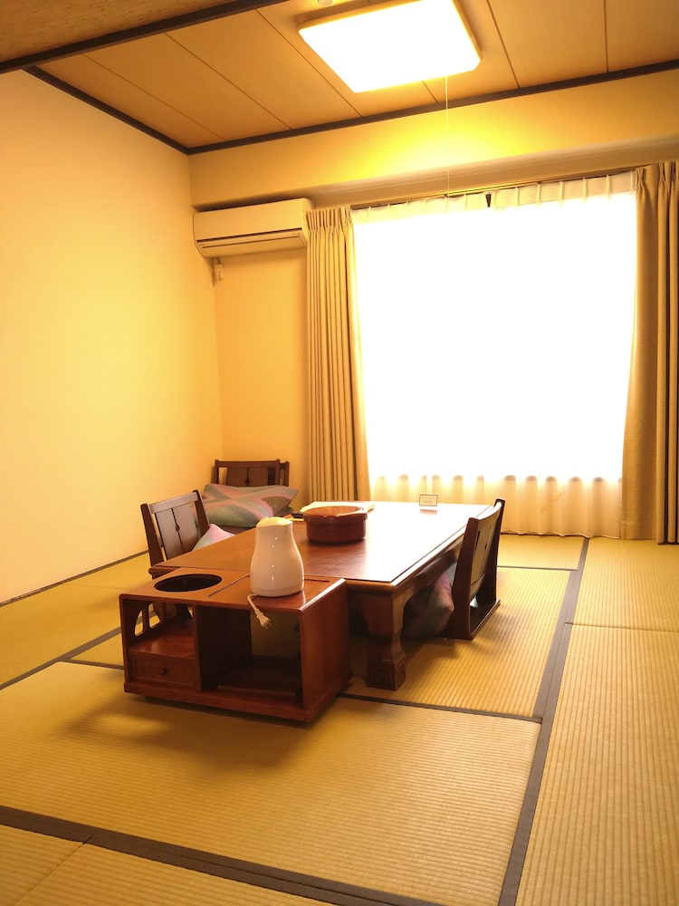 Hotel Manyoutei 12/42