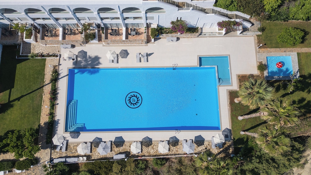Istron Bay Hotel 10/60
