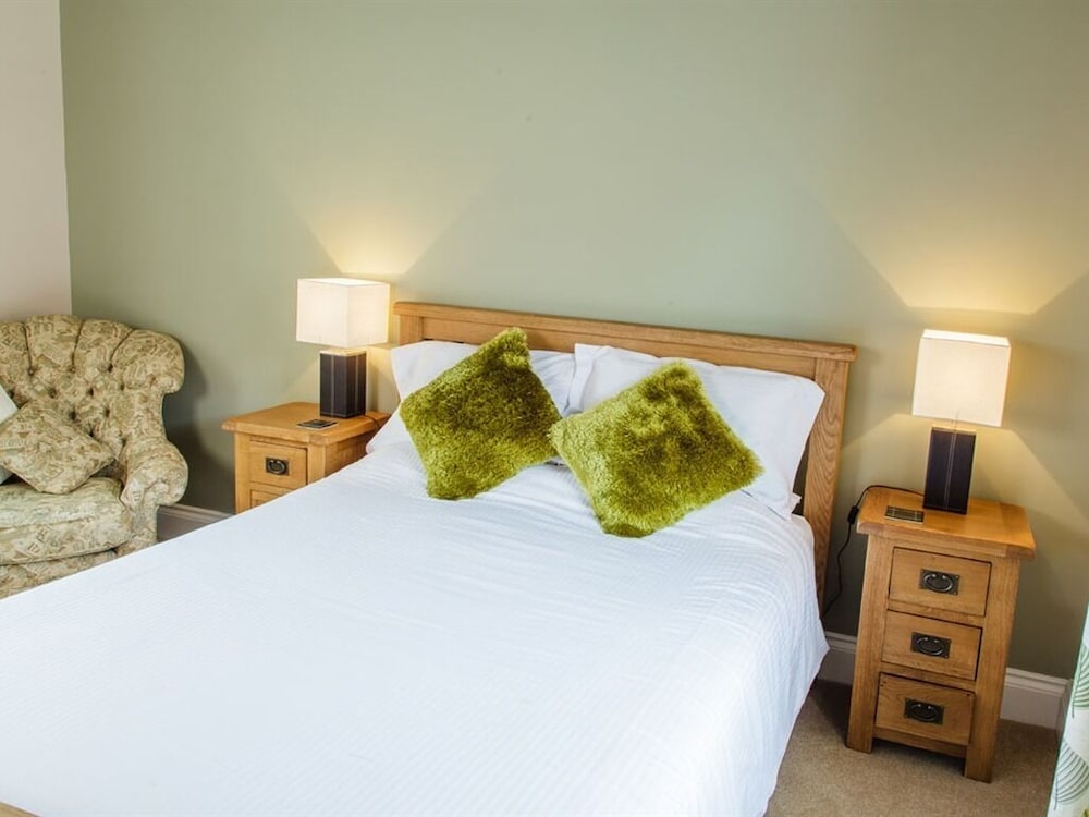 Newsham Grange Farm Bed and Breakfast 9/36