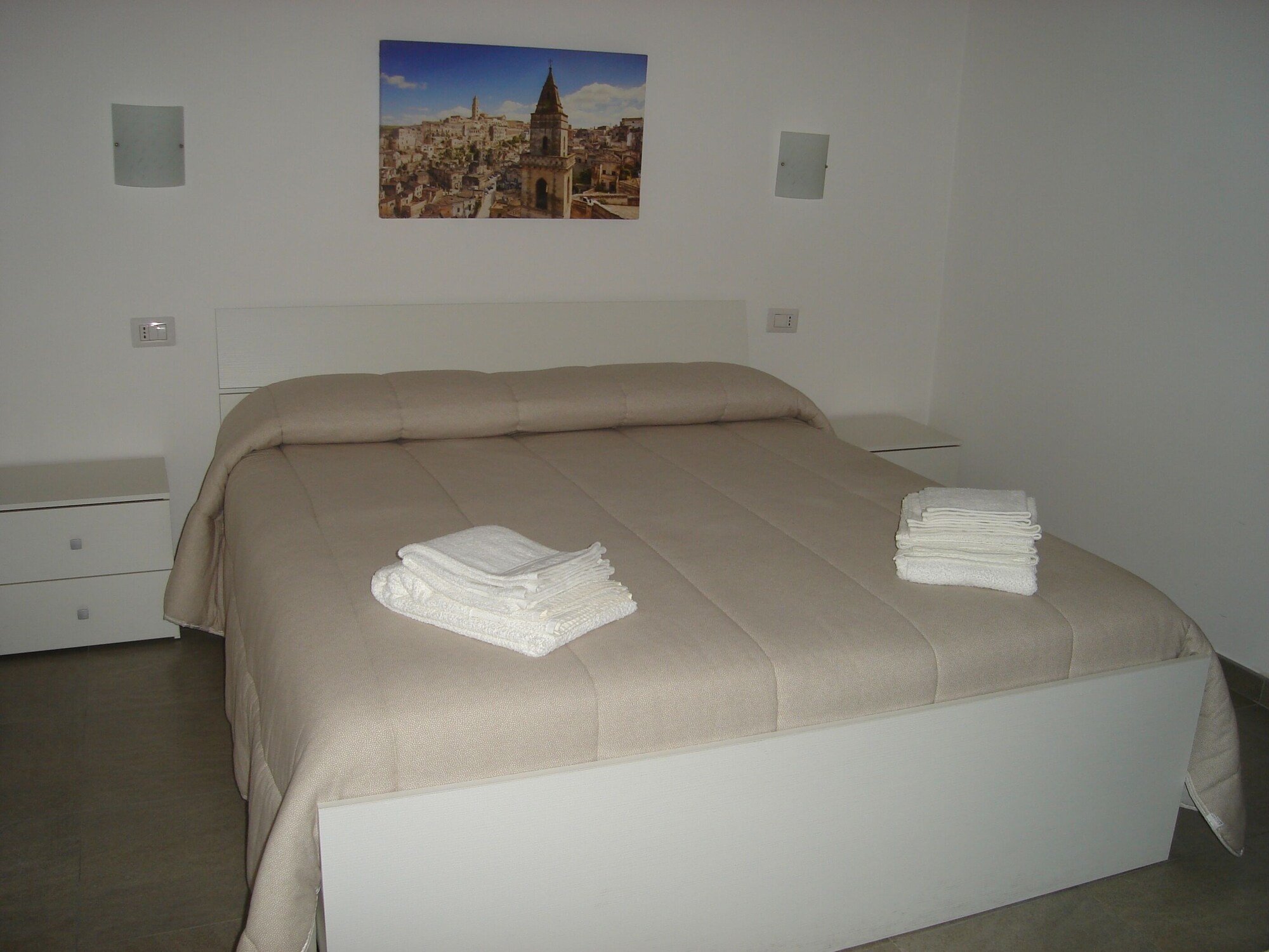COMFORT, DOUBLE BED