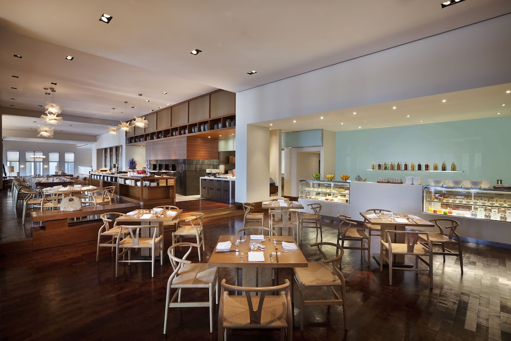 Park Hyatt 26/50