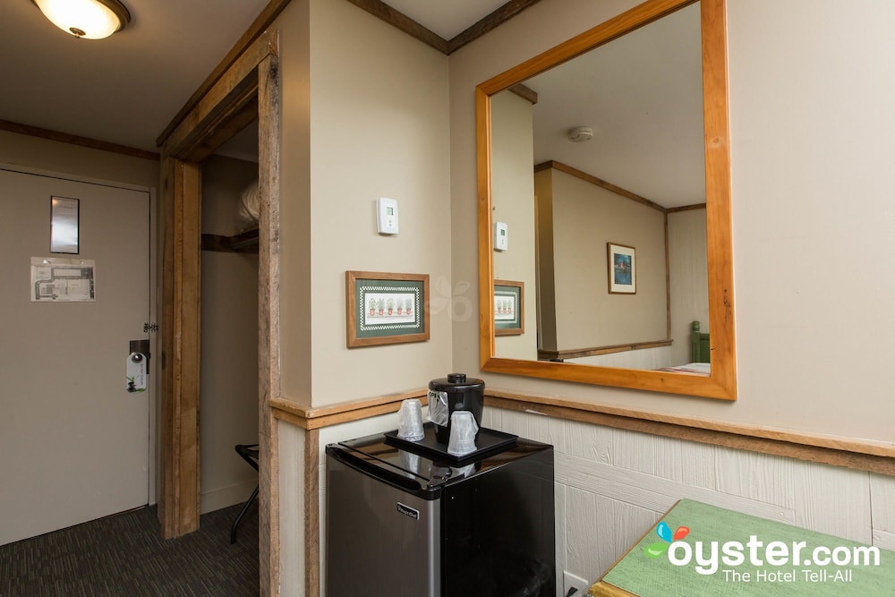 NORTHERN LIGHTS LODGE 35/70