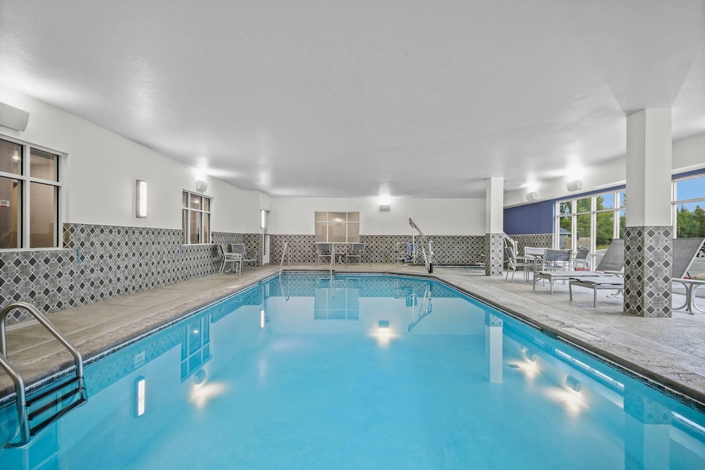 AmericInn by Wyndham International Falls Southwest 21/50