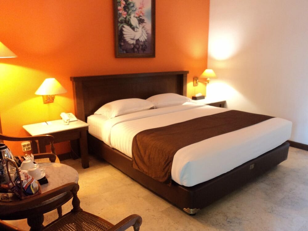 Narita Hotel Tulungagung 14/35