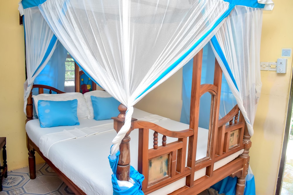 Standard, Queen Bed, Sea View