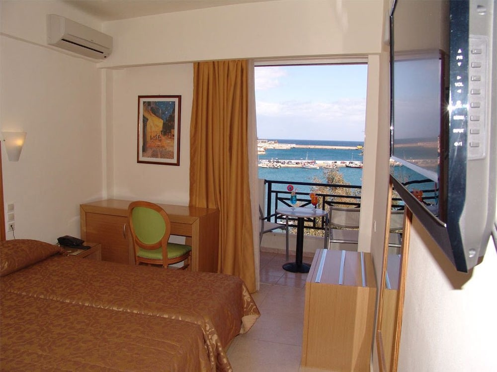 Itanos Hotel 6/25