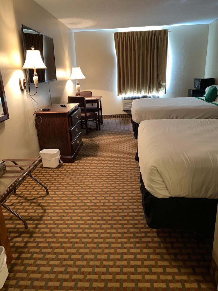 GuestHouse Inn 10/19
