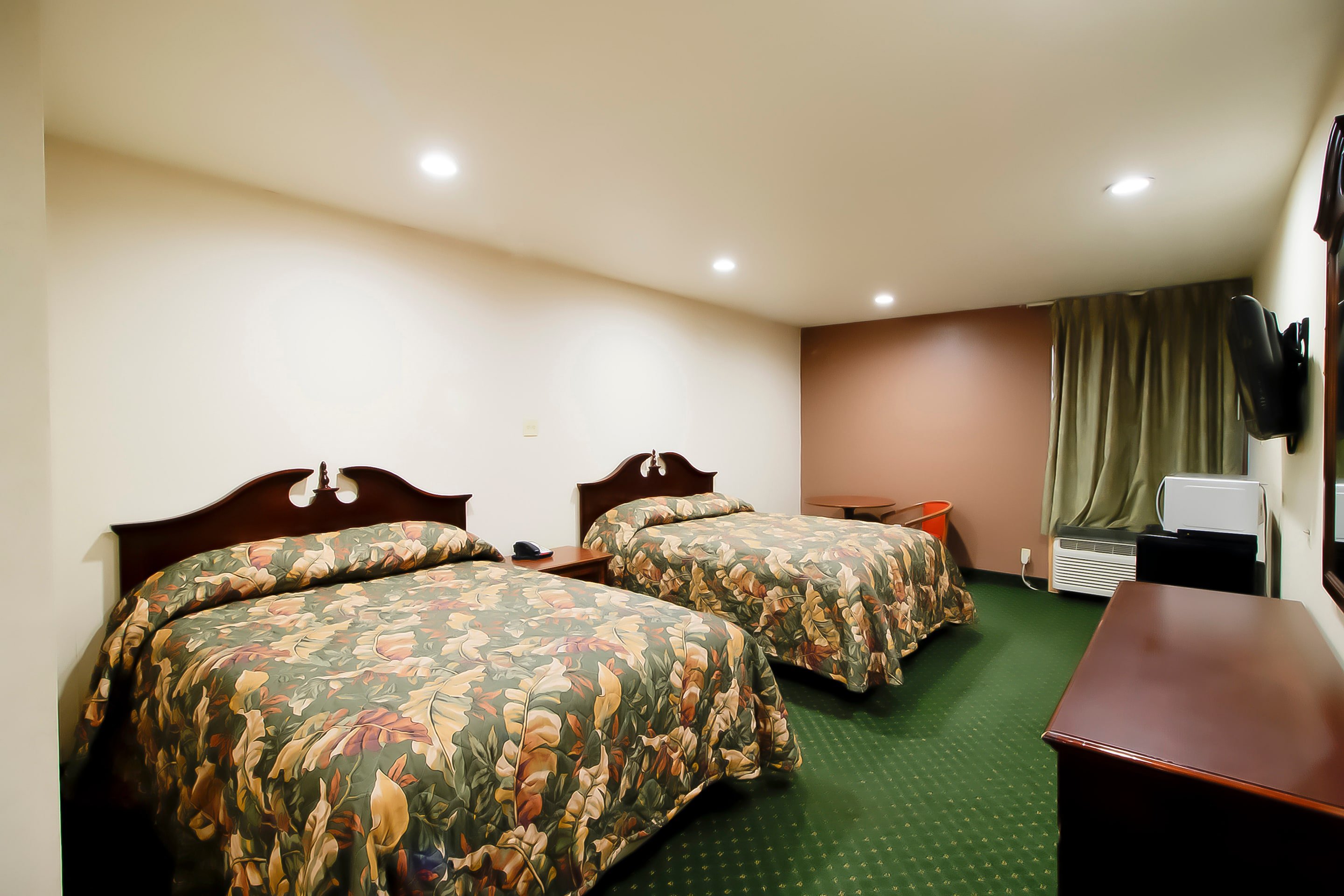 ROOM, 2 QUEEN BEDS