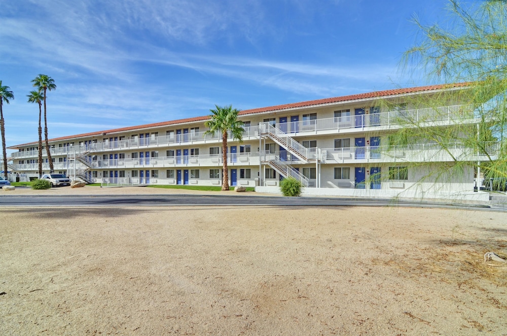 Motel6 Twentynine Palms, CA 35/43