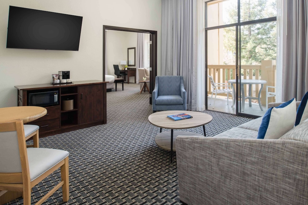 Toll House Hotel Los Gatos, Tapestry Collection by Hilton 45/50