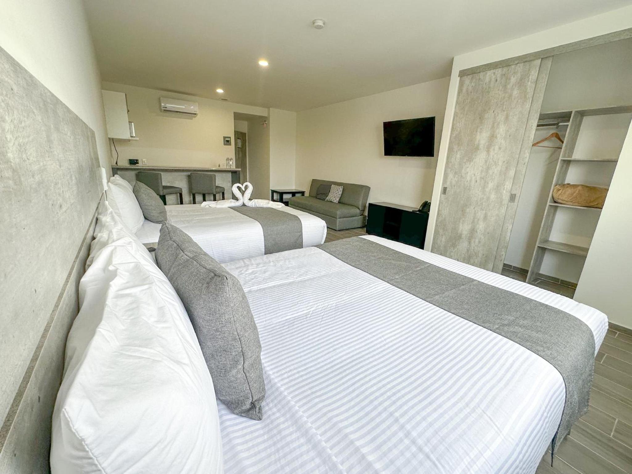 Sr Hotel 18/41