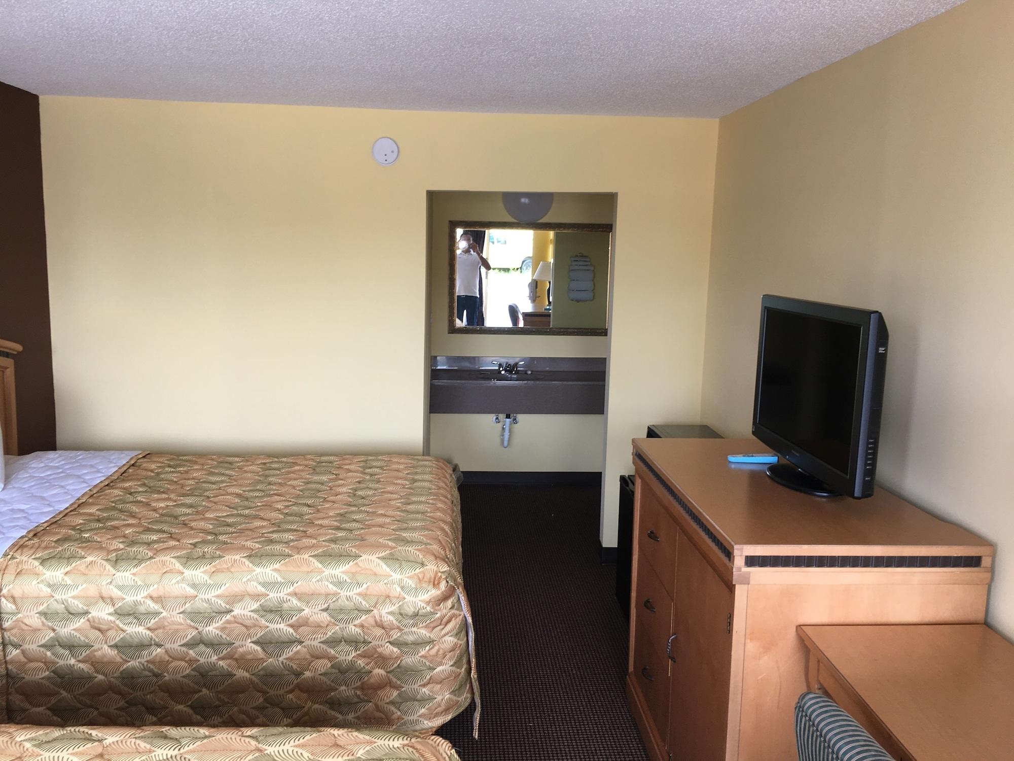 Budget Inn Tarboro 11/12