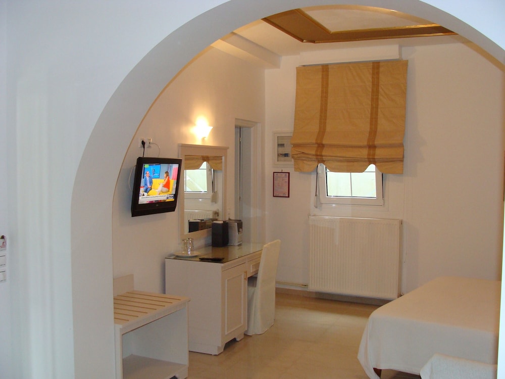 Villa Christina-Vromolimnos 41/56