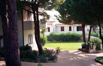 Villaggio Pineta Petto Bianco Hotel in RICADI