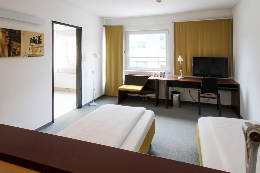 Kyriad Vienna Altmannsdorf 18/44