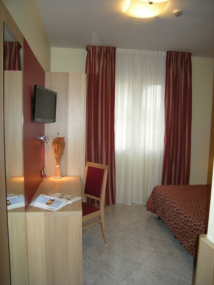 San Carlo 24/46