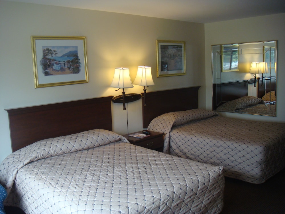 Portside Inn & Suites 21/58