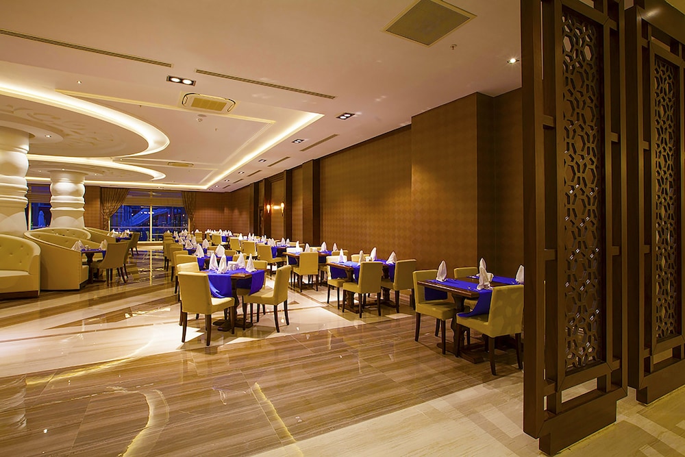 Diamond Elite Hotel and Spa - Adults Only 16 Plus 41/50