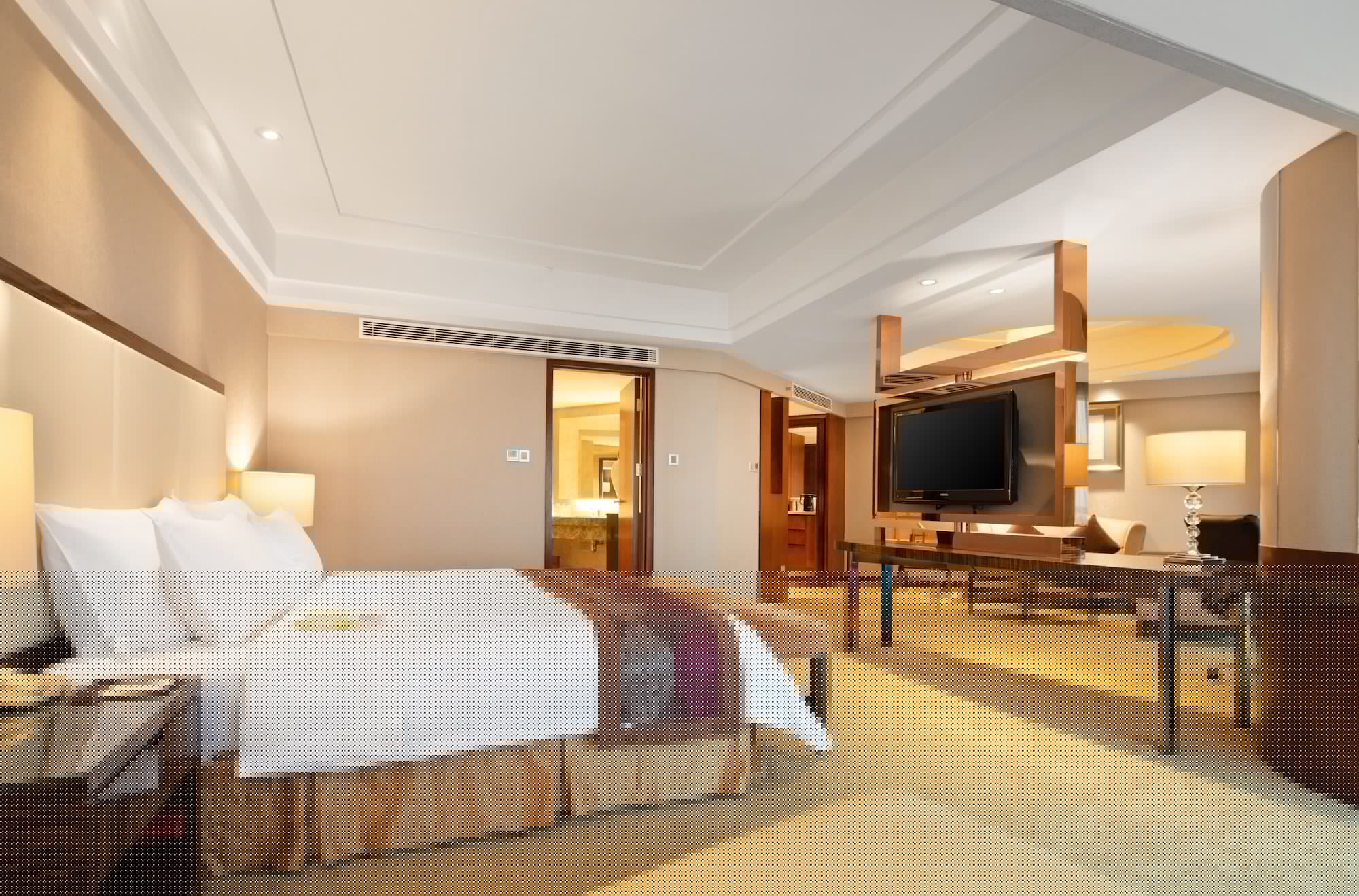 SUPERIOR, SUITE