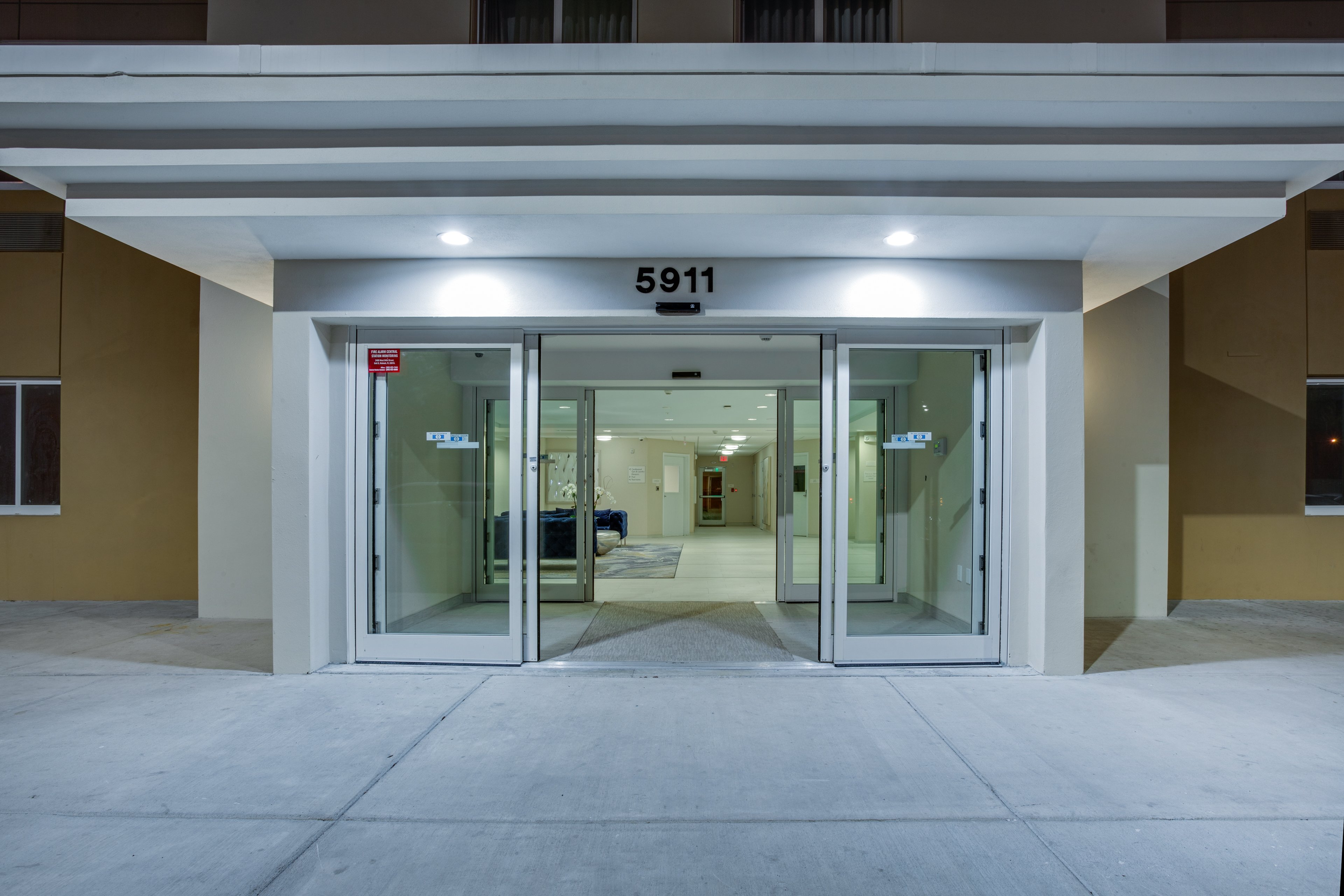CANDLEWOOD SUITES MIAMI INTL AIRPORT - 36TH ST 6/59