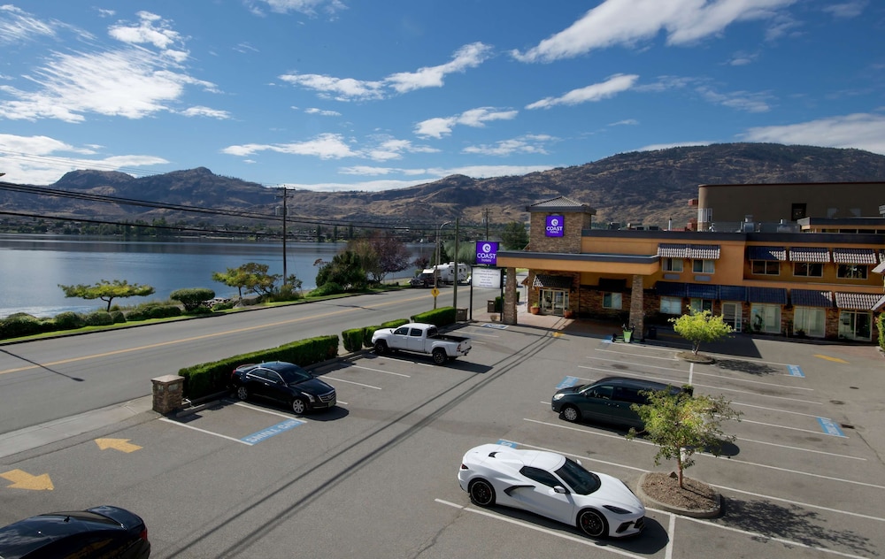 Coast Osoyoos Beach Hotel 5/50