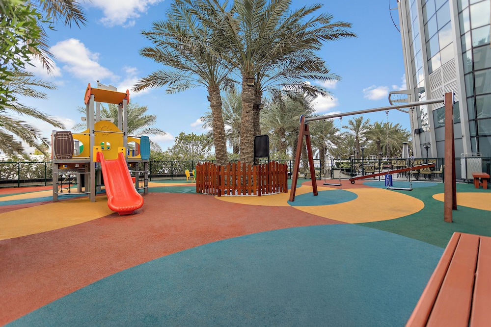 Ibis Abu Dhabi Gate Hotel 65/71