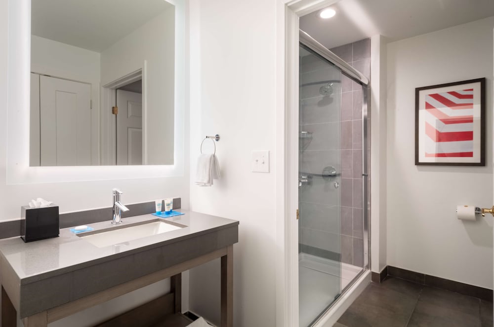 HYATT house White Plains 26/74