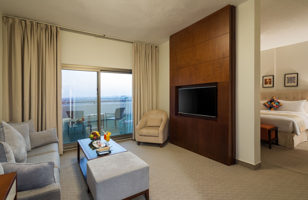 فندق قرية الريم(Al Reem Village Hotel) 32/51