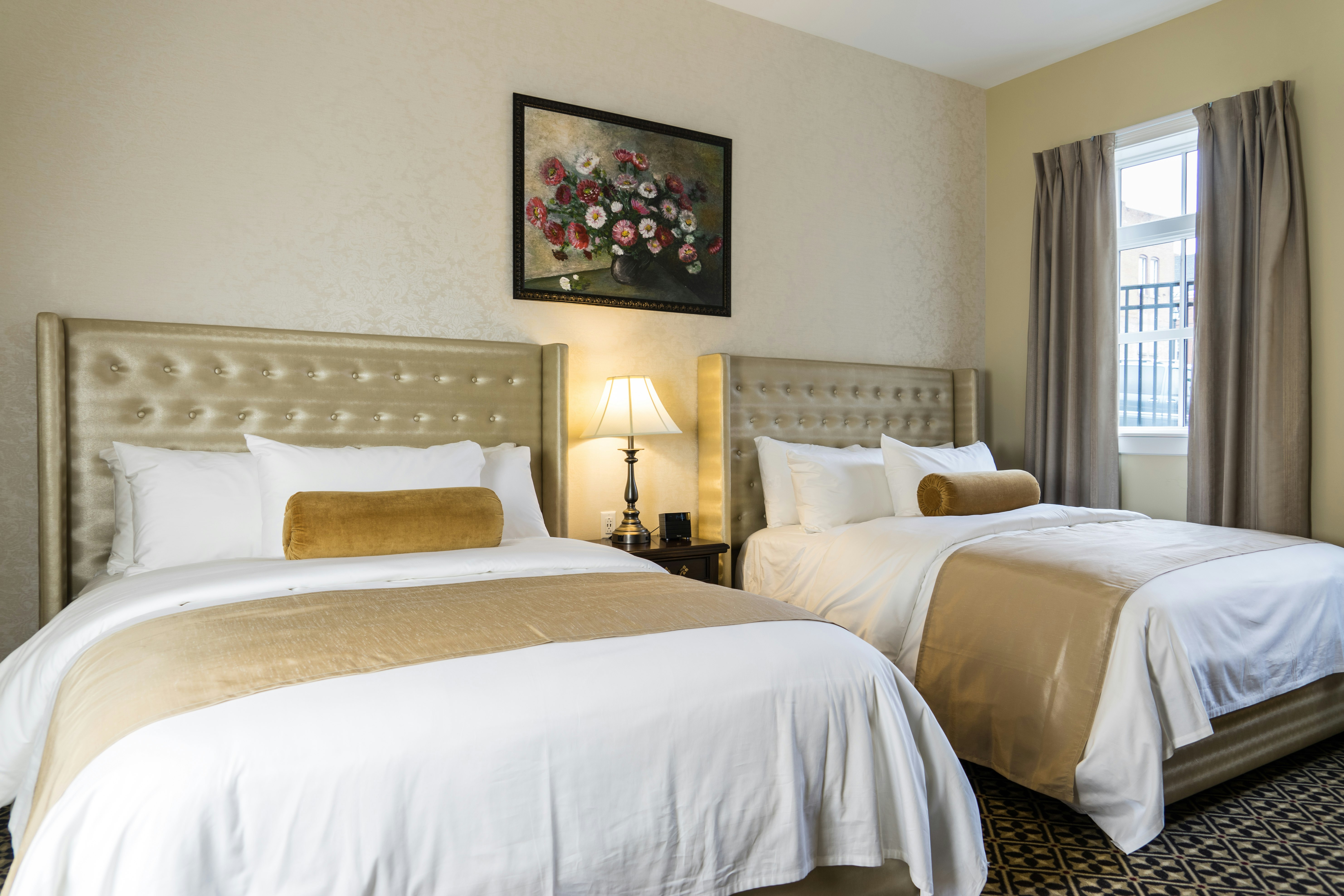 The Mount Vernon Grand Hotel 8/45