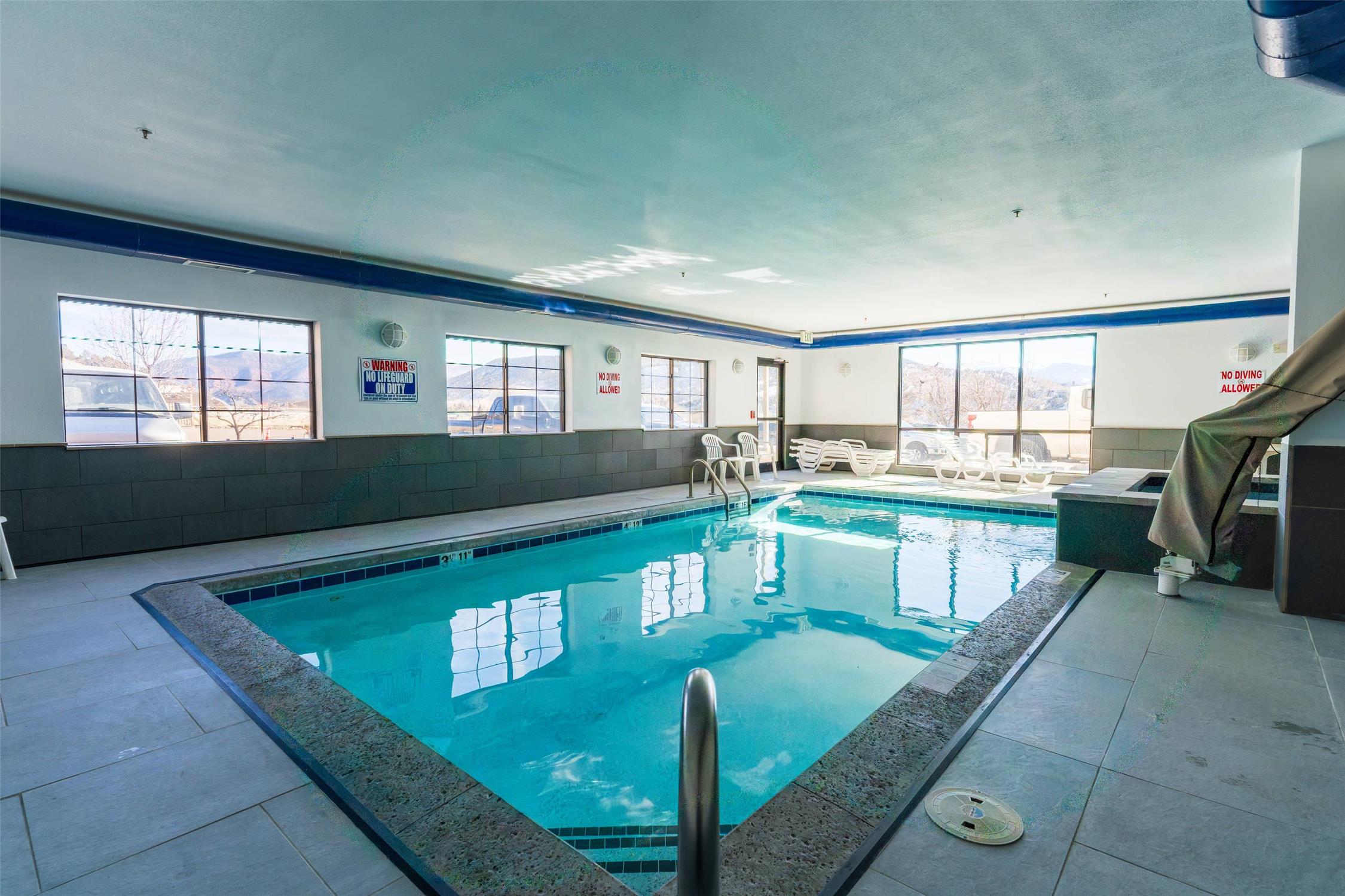 Quality Inn & Suites Vail Valley 18/35