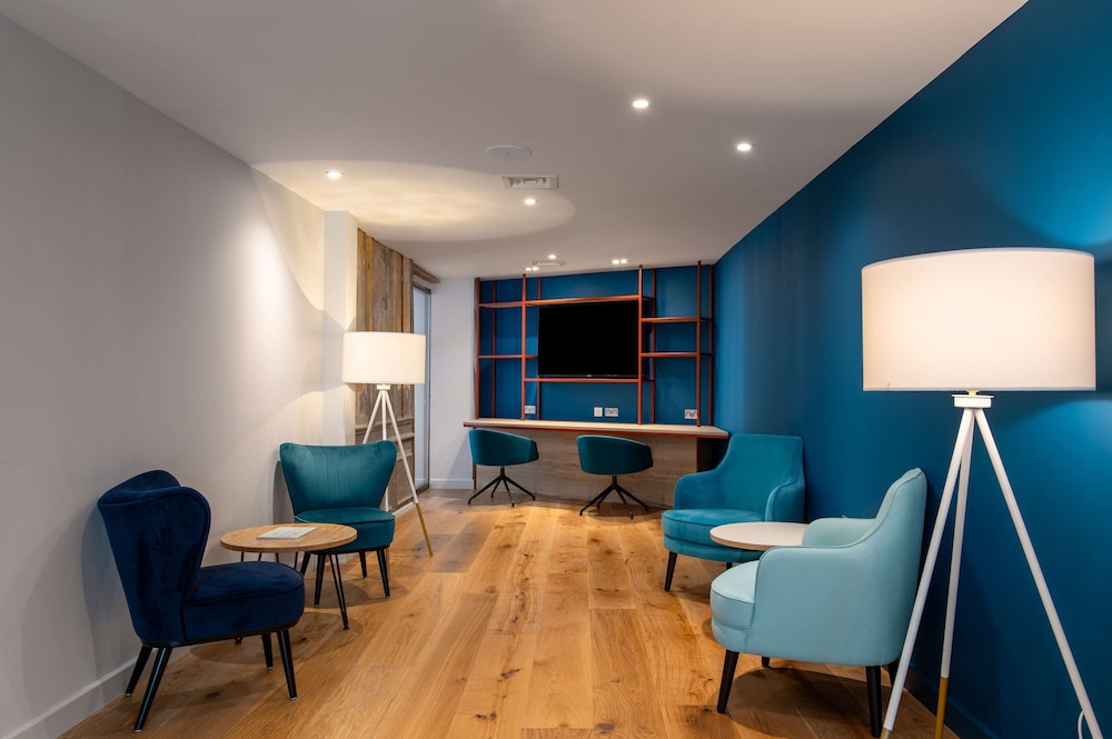 Hampton by Hilton Canterbury 44/61